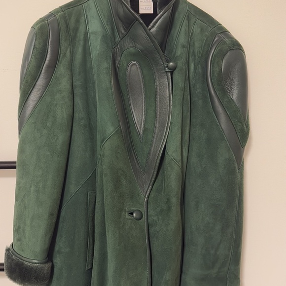 GREEN LEATHER AND SUEDE FUR JACKET - Picture 3 of 10